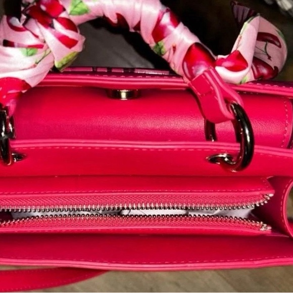 Steve Madden Cherry Print Pink Shoulder Bag - Picture 2 of 4